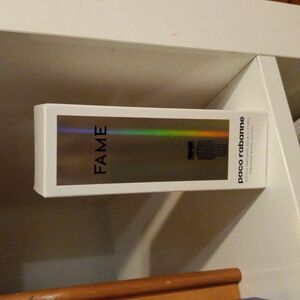 Paco Rabanne Fame Gold Packaging
